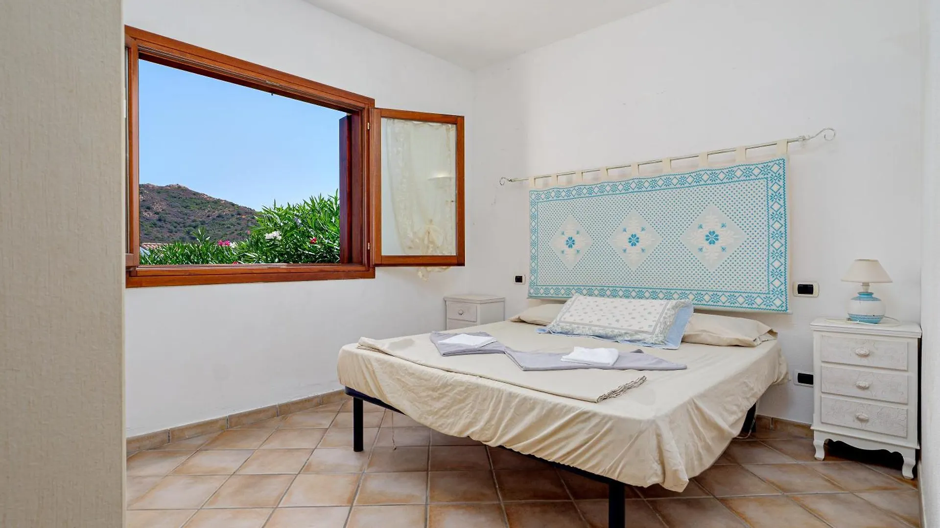 Casa Vacanze Tiriddo' Loiri Porto San Paolo 0*,