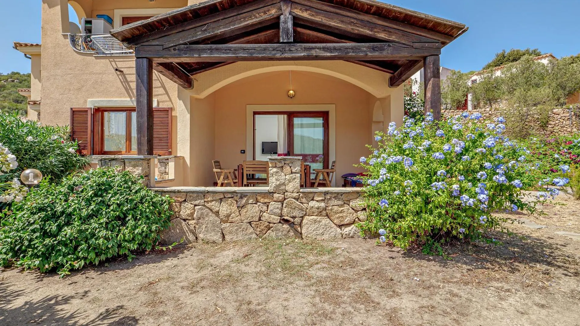 Casa Vacanze Tiriddo' Loiri Porto San Paolo