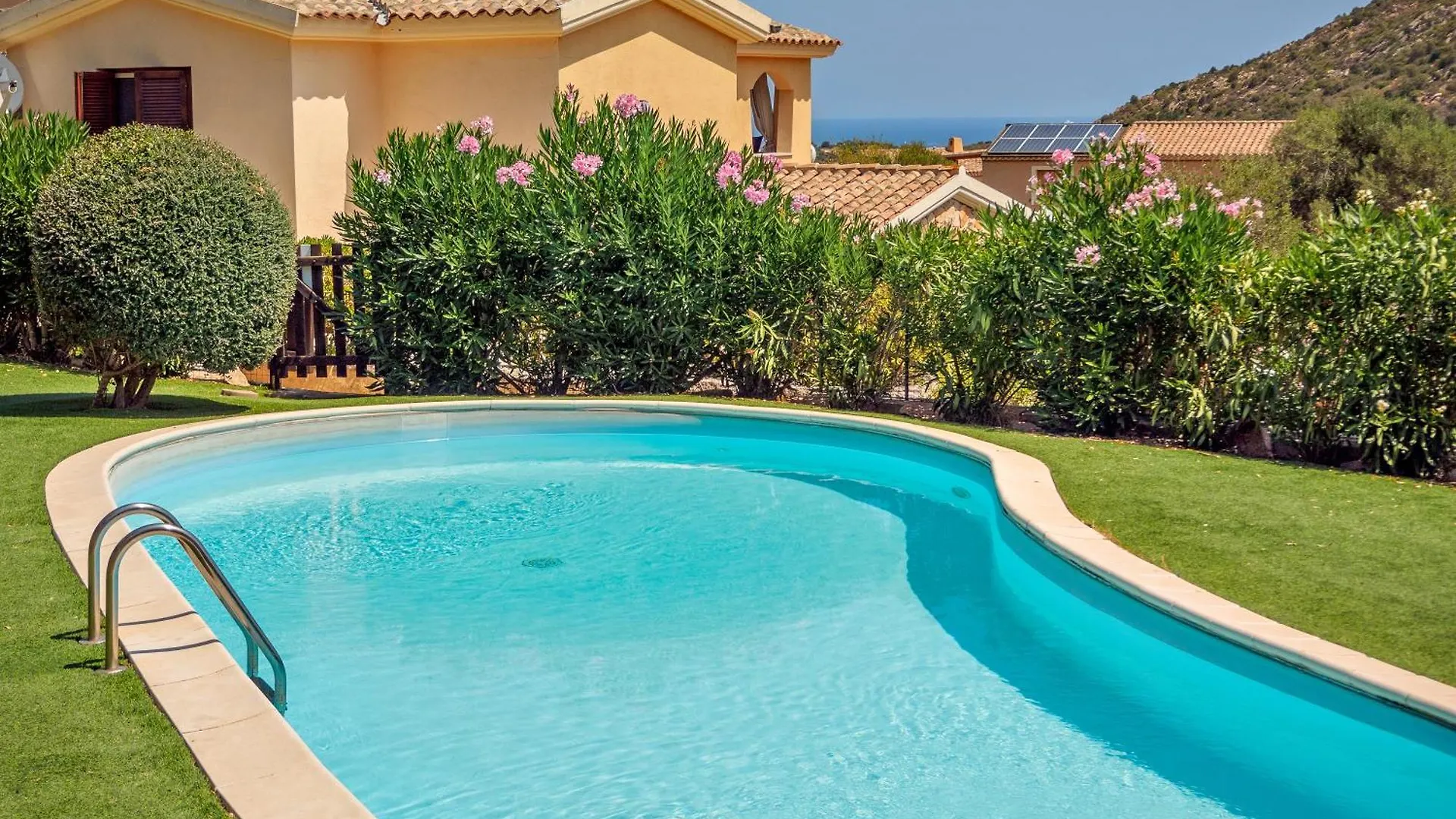 Casa Vacanze Tiriddo' Loiri Porto San Paolo